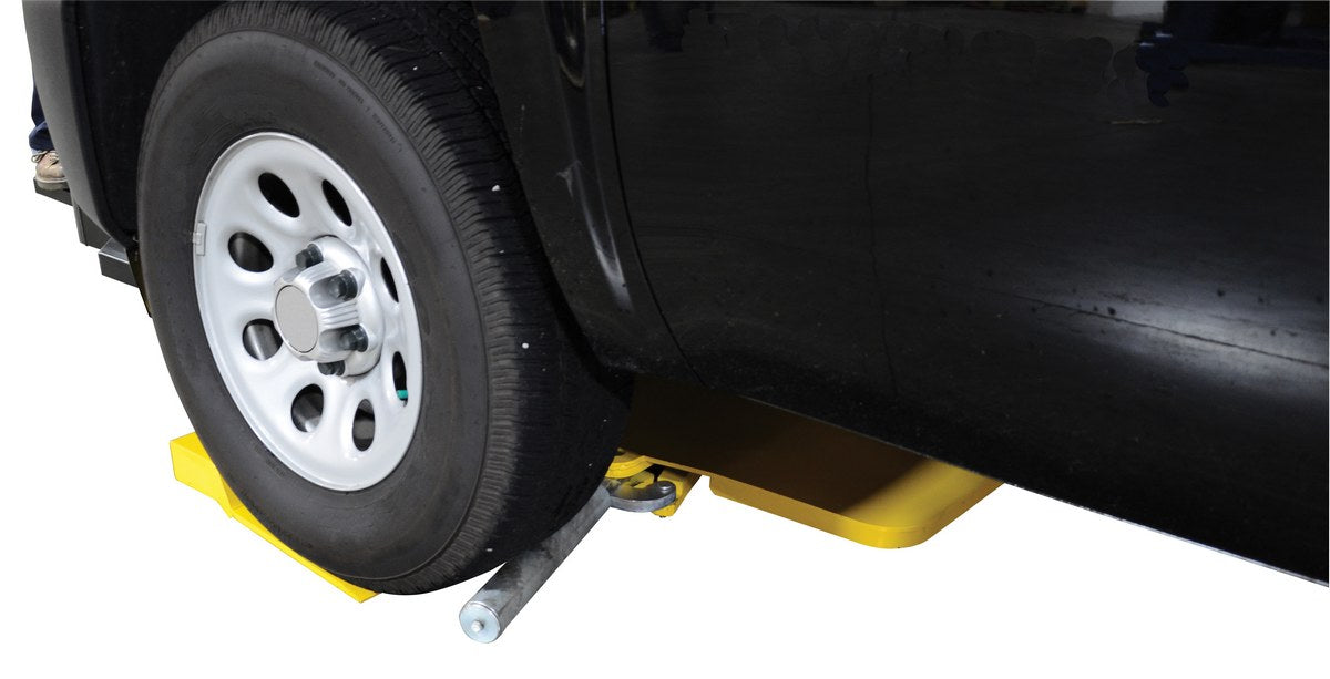 Vestil Steel Electric Car Mover 104-3/4 In. x 76-3/4 In. x 54-1/2 In. 7500 Lb. Capacity Yellow/Black